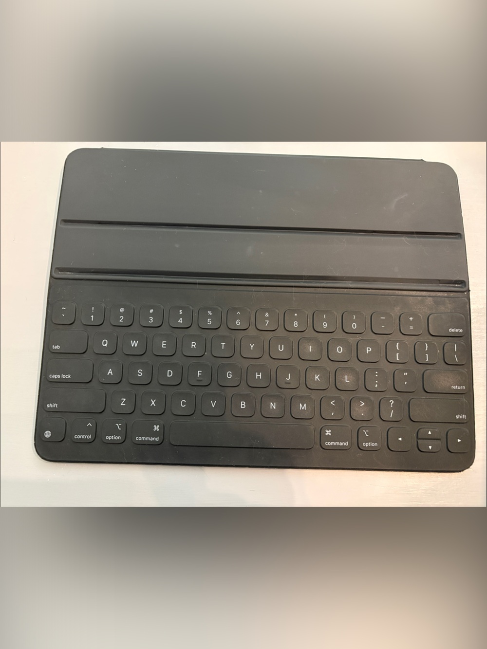 Apple Black Smart Folio Tablet Cover with keyboard